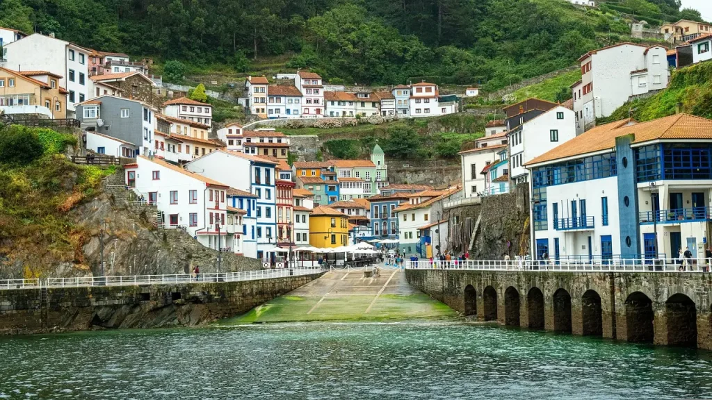 Cudillero